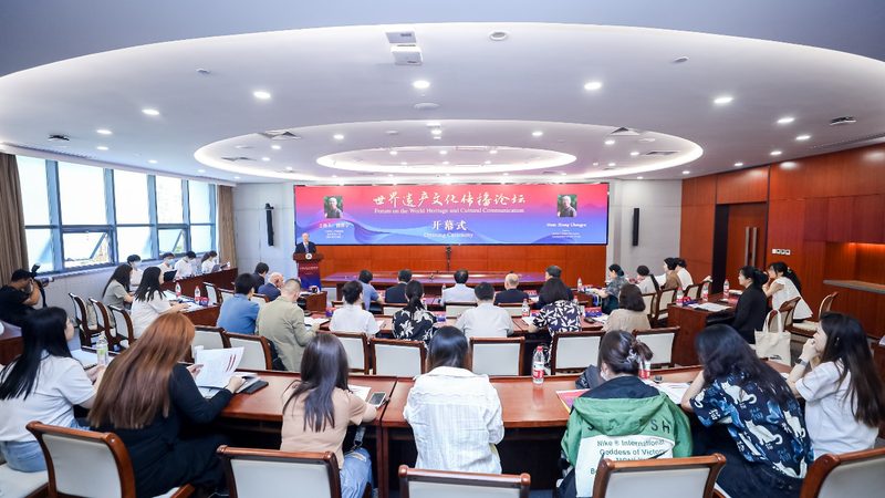 TVC广告片拍摄：材质与道具搭配的奥秘
